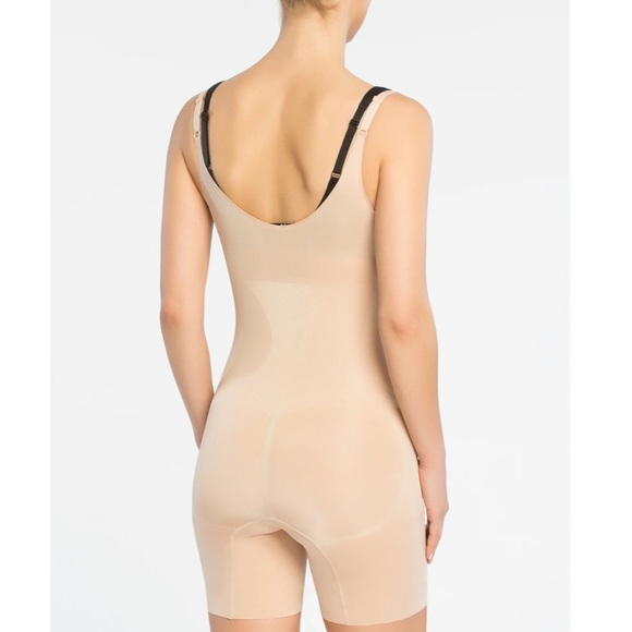 SPANX OnCore Open-Bust Mid-Thigh Bodysuit Size Small - Picture 7 of 10